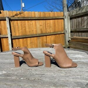 DV Dolce Vita Women's Booker Ankle Boot‎ Size 6